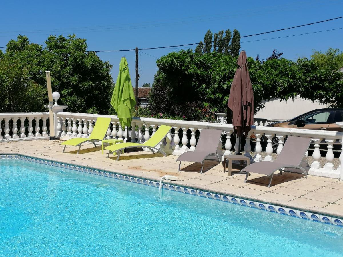 "Les Peyres" Hotell Lamothe-Landerron Exteriör bild