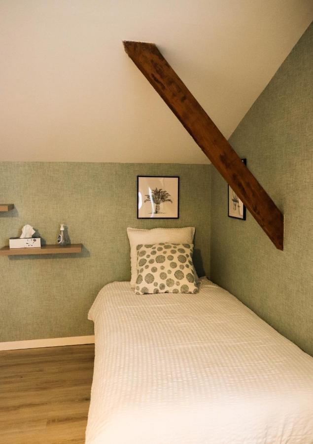 "Les Peyres" Hotell Lamothe-Landerron Exteriör bild