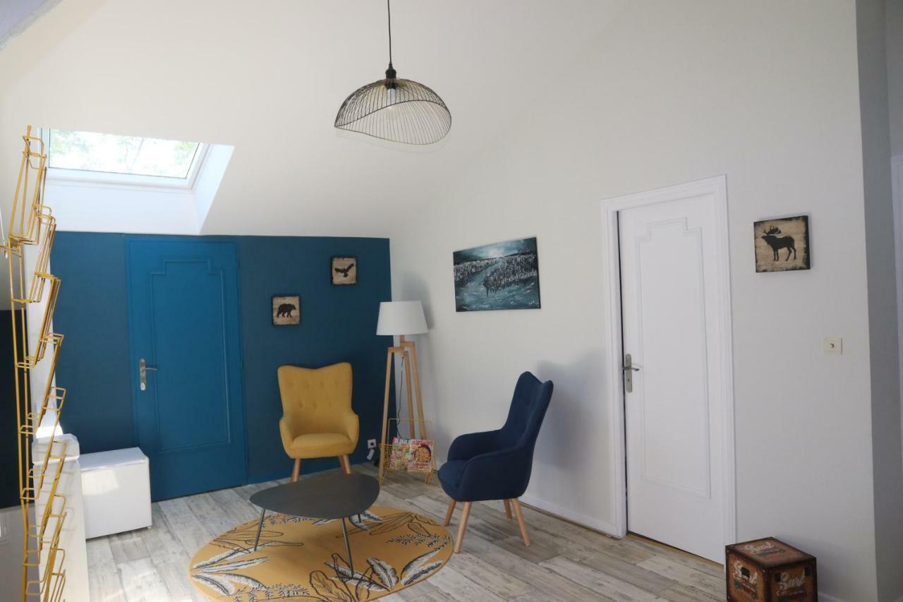 "Les Peyres" Hotell Lamothe-Landerron Exteriör bild