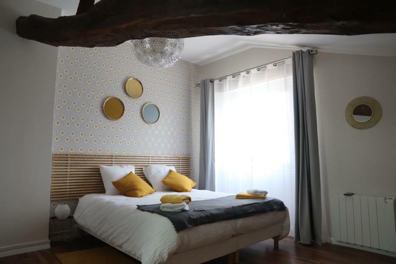 "Les Peyres" Hotell Lamothe-Landerron Exteriör bild