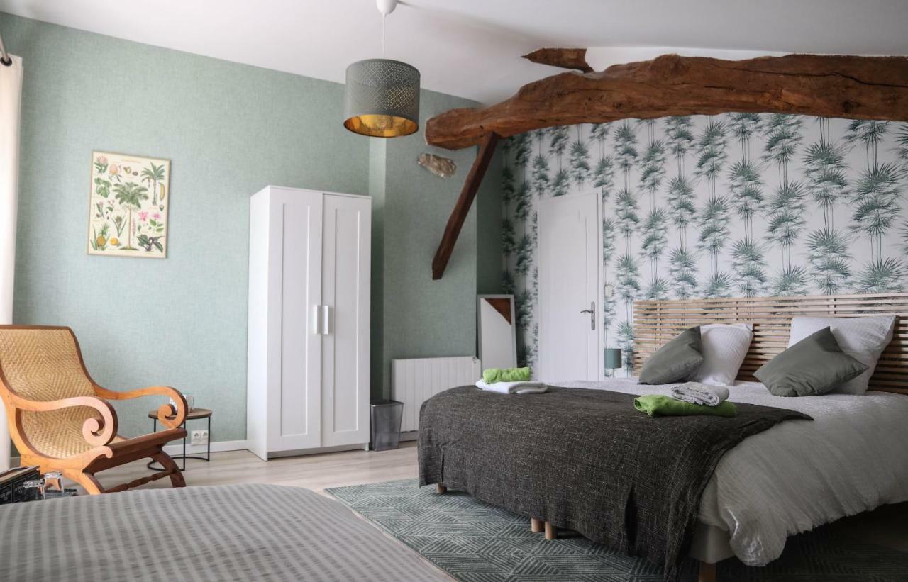 "Les Peyres" Hotell Lamothe-Landerron Exteriör bild